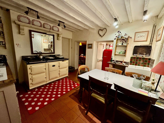 Frazzled Englishwoman Interior